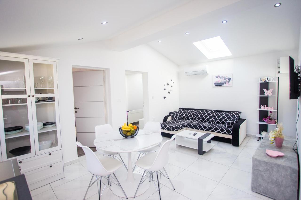 Apartament App Sara Kanfanar Zewnętrze zdjęcie