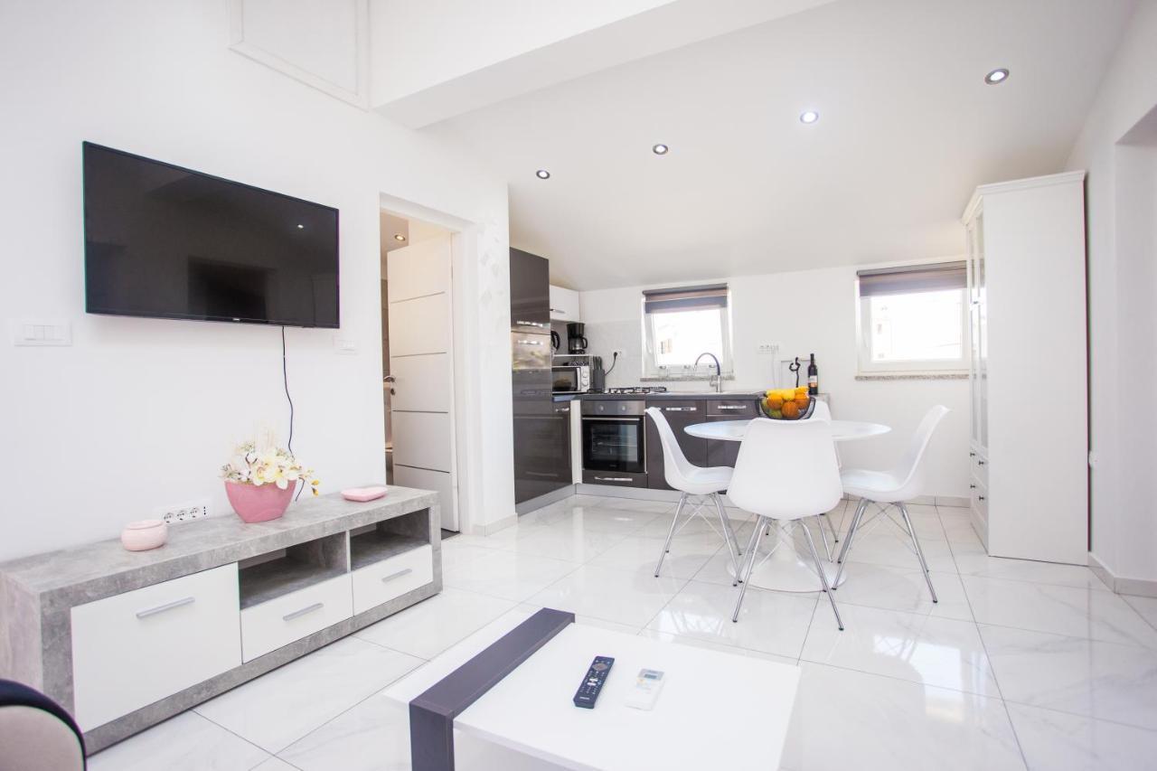 Apartament App Sara Kanfanar Zewnętrze zdjęcie