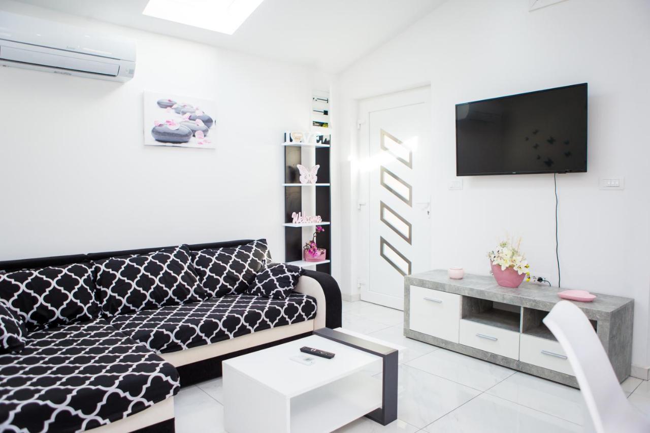 Apartament App Sara Kanfanar Zewnętrze zdjęcie