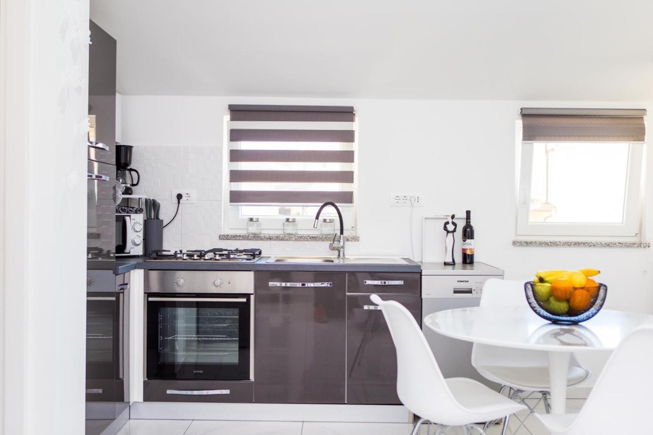 Apartament App Sara Kanfanar Zewnętrze zdjęcie